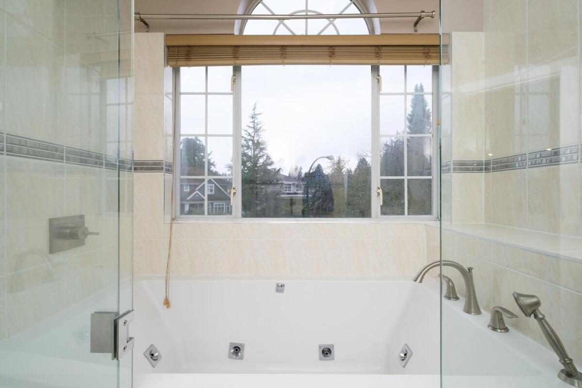 Spacious 4Br W Ensuites Mins To Downtown Yvr Ubc Vancouver Exterior foto