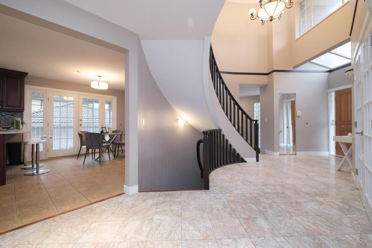 Spacious 4Br W Ensuites Mins To Downtown Yvr Ubc Vancouver Exterior foto
