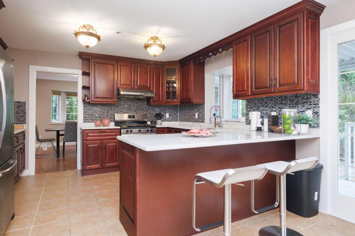 Spacious 4Br W Ensuites Mins To Downtown Yvr Ubc Vancouver Exterior foto