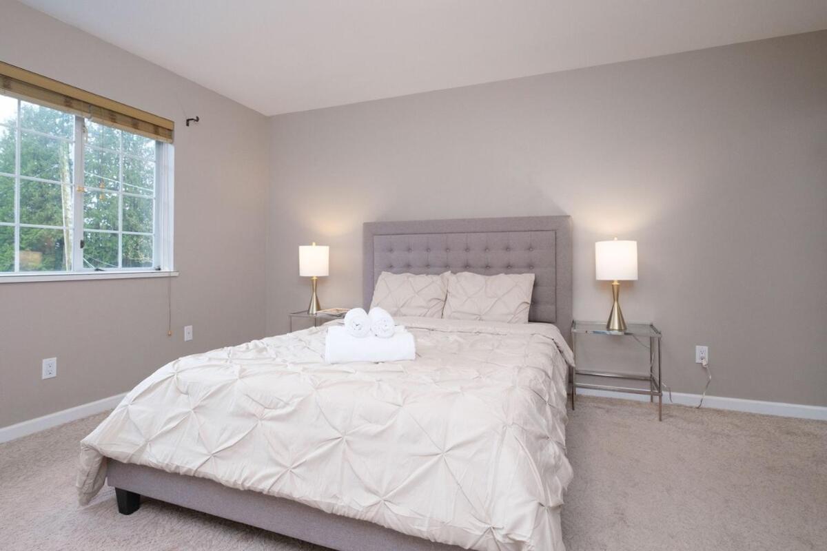 Spacious 4Br W Ensuites Mins To Downtown Yvr Ubc Vancouver Exterior foto